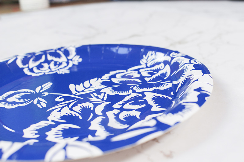 Round Paper Plate Made of Virgin Paper Cardboard 7in A