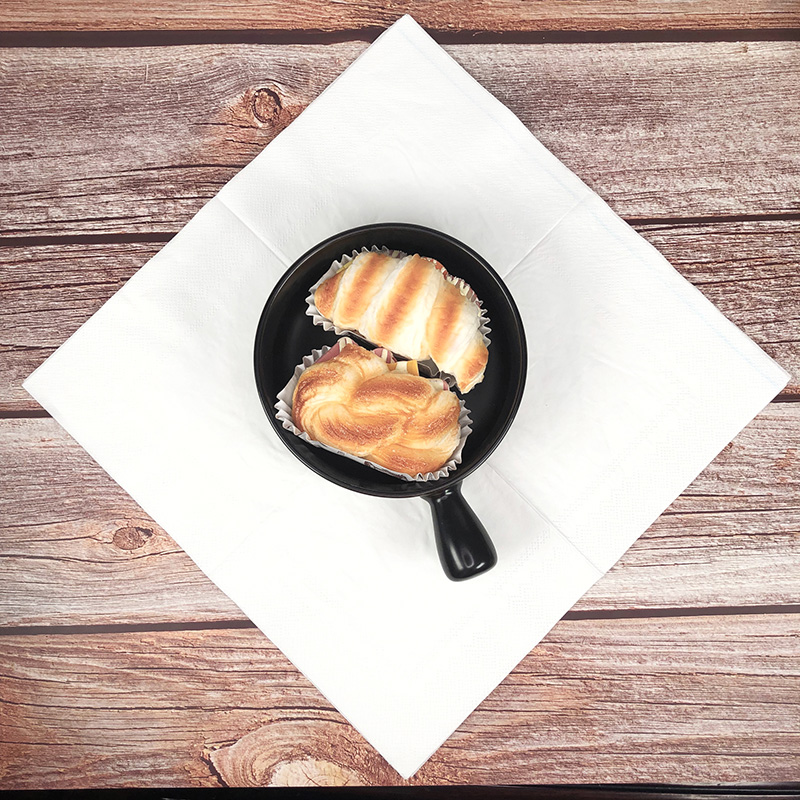 100 Luncheon Napkins 4x Folded