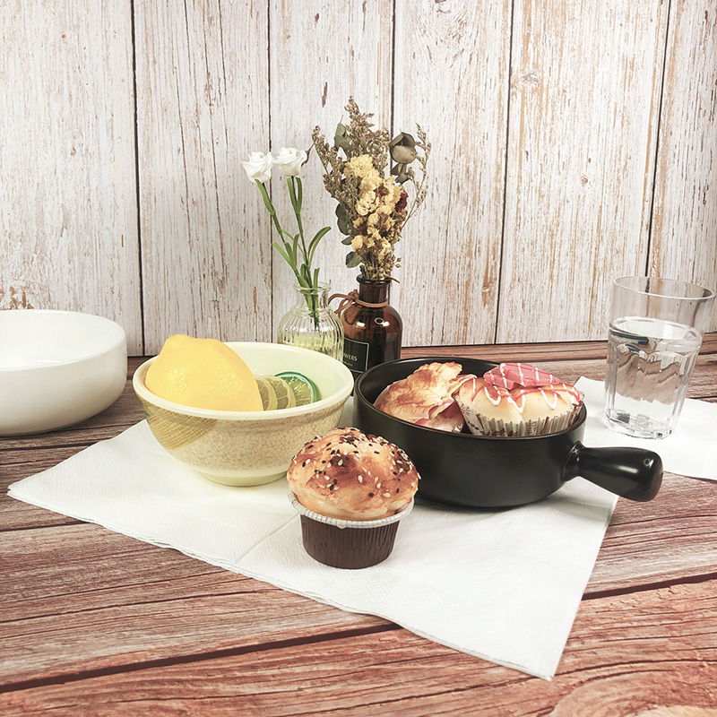 100 Luncheon Napkins 4x Folded